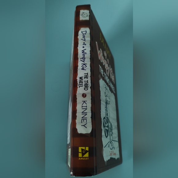 Diary Of A Wimpy Kid Book Hardcover  Cabin Fever Good Condition - Picture 4 of 4